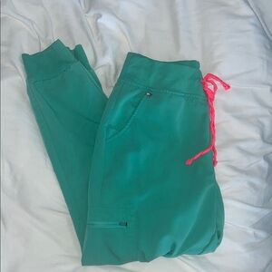 Figs Zamora Jogger Scrub Pants in Surgical Green